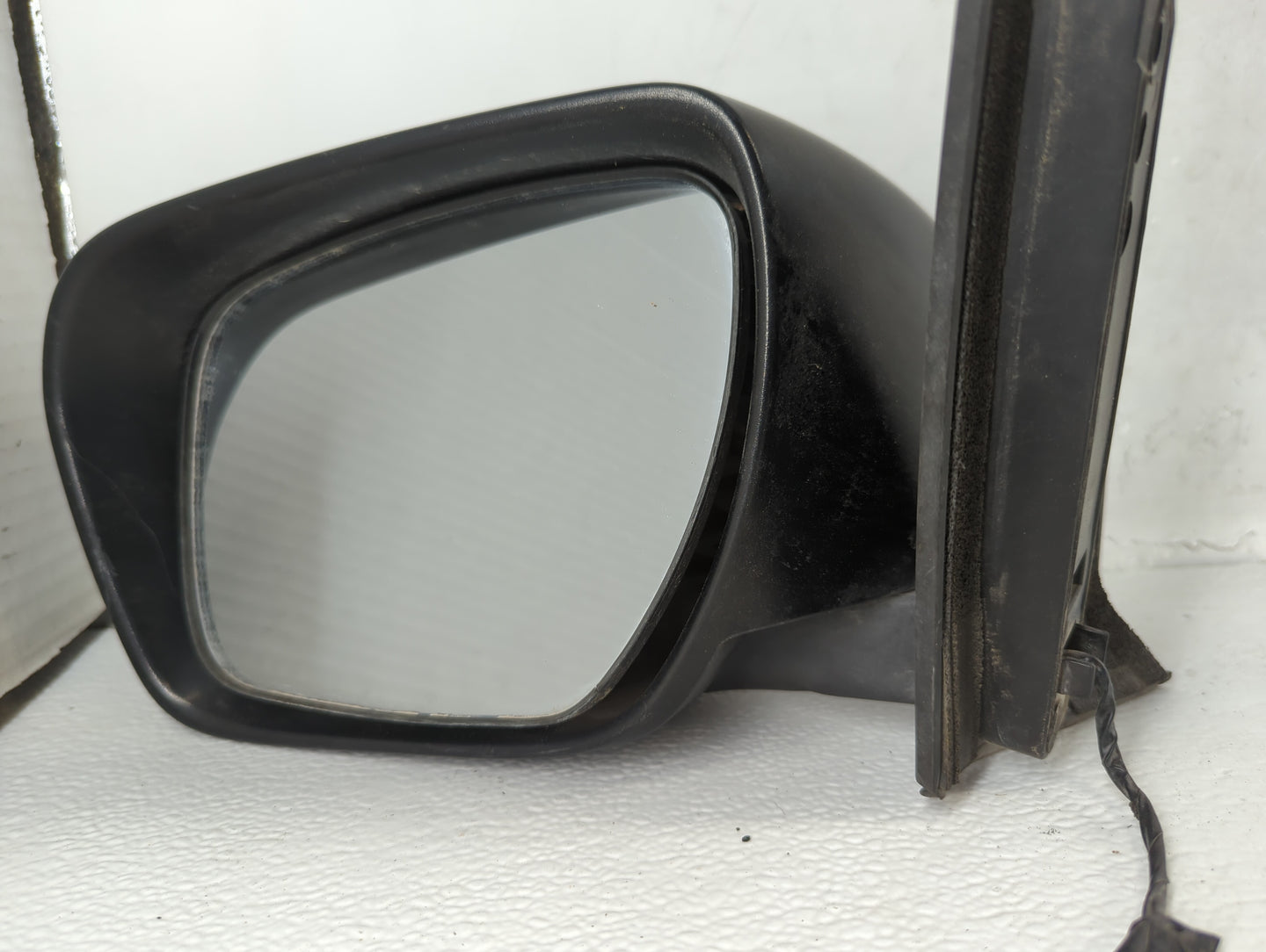 2007-2009 Mazda Cx-7 Driver Side View Mirror - Left Door Mirror OEM Used - Oemusedautoparts1.com