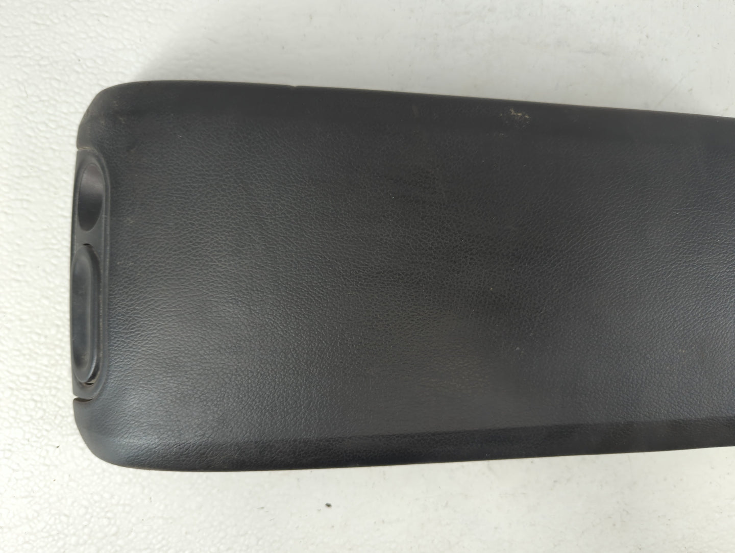 2007-2009 Mazda Cx-7 Center Console Armrest Cover Lid Fits Fits 2007 2008 2009 OEM Used Auto Parts - Oemusedautoparts1.com