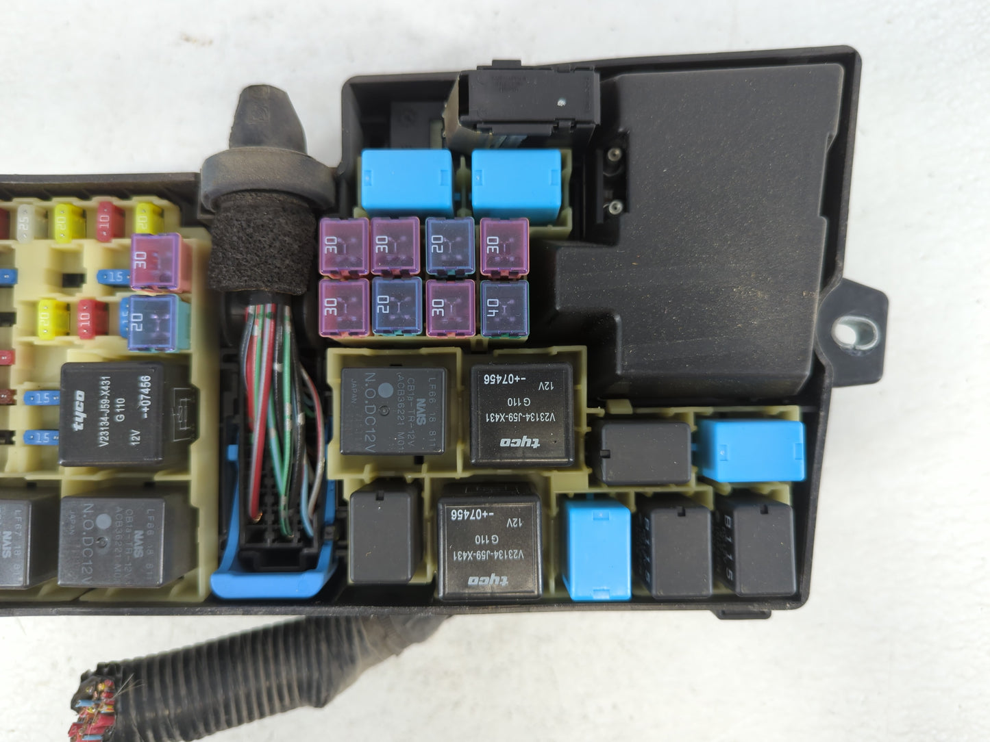 2007-2009 Mazda Cx-7 Fusebox Fuse Box Panel Relay Module P/N:BP4K-66765 518818109 Fits Fits 2007 2008 2009 OEM Used Auto Par