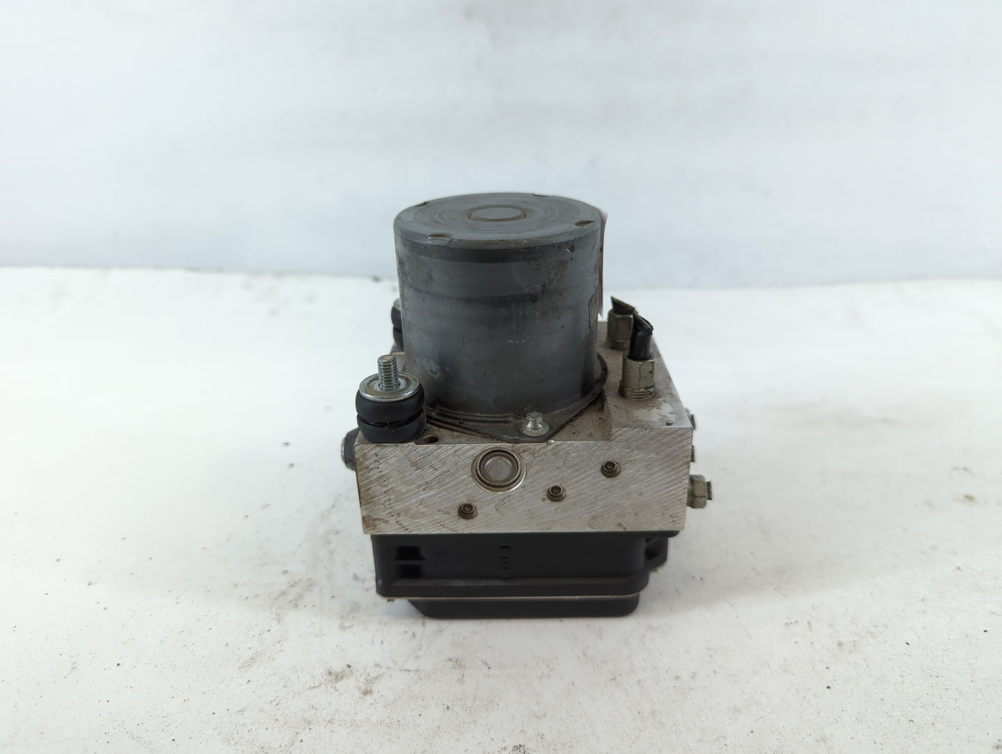 2007-2009 Mazda Cx-7 ABS Pump Control Module Replacement P/N:EG23 43 7A0 0 265 234 476 Fits Fits 2007 2008 2009 OEM Used Aut