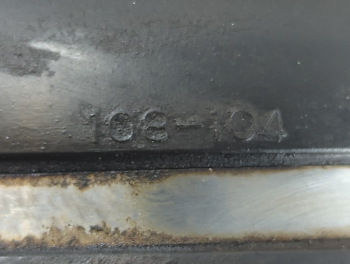 2007-2011 Mazda Cx-7 Axle Shaft Front Driver Cv C/v - Oemusedautoparts1.com