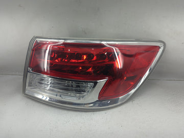 2007-2009 Mazda Cx-9 Tail Light Assembly Passenger Right OEM P/N:TD11 51150 Fits Fits 2007 2008 2009 OEM Used Auto Parts - O