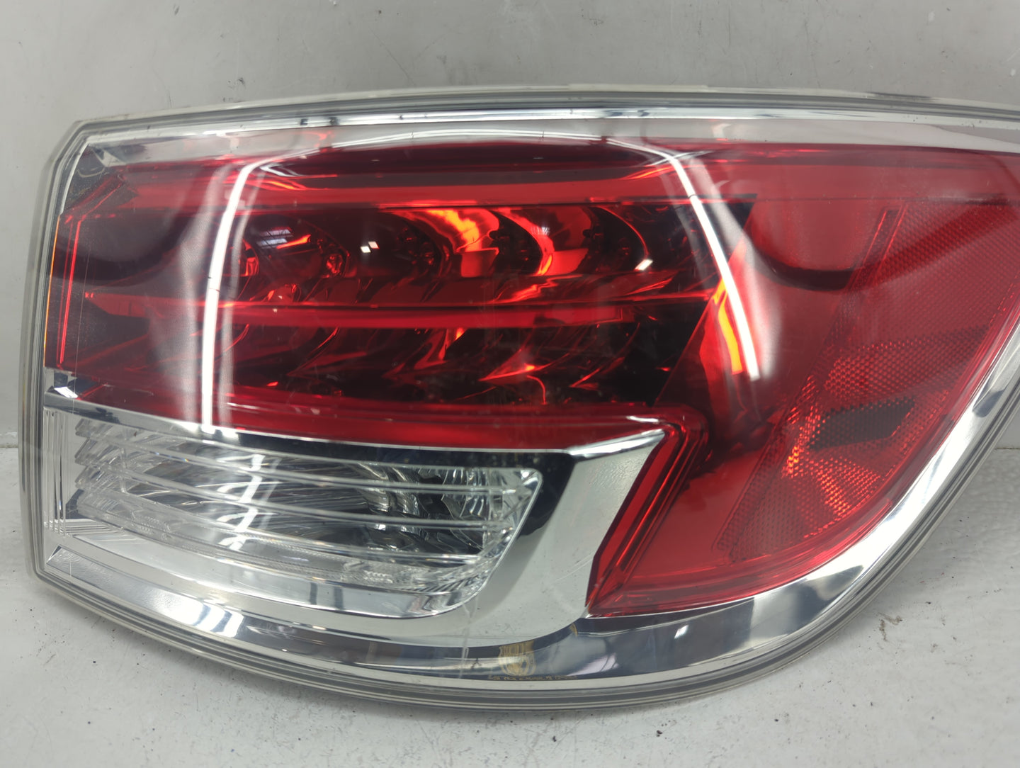 2007-2009 Mazda Cx-9 Tail Light Assembly Passenger Right OEM P/N:TD11 51150 Fits Fits 2007 2008 2009 OEM Used Auto Parts - O
