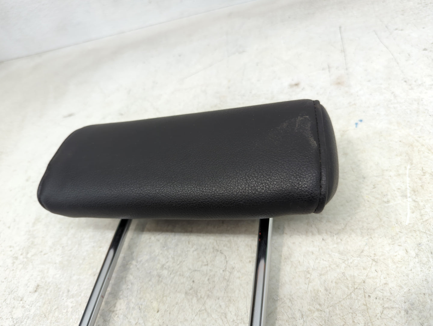 2007-2009 Mazda Cx-9 Headrest Head Rest Rear Center Seat Fits Fits 2007 2008 2009 OEM Used Auto Parts - Oemusedautoparts1.co