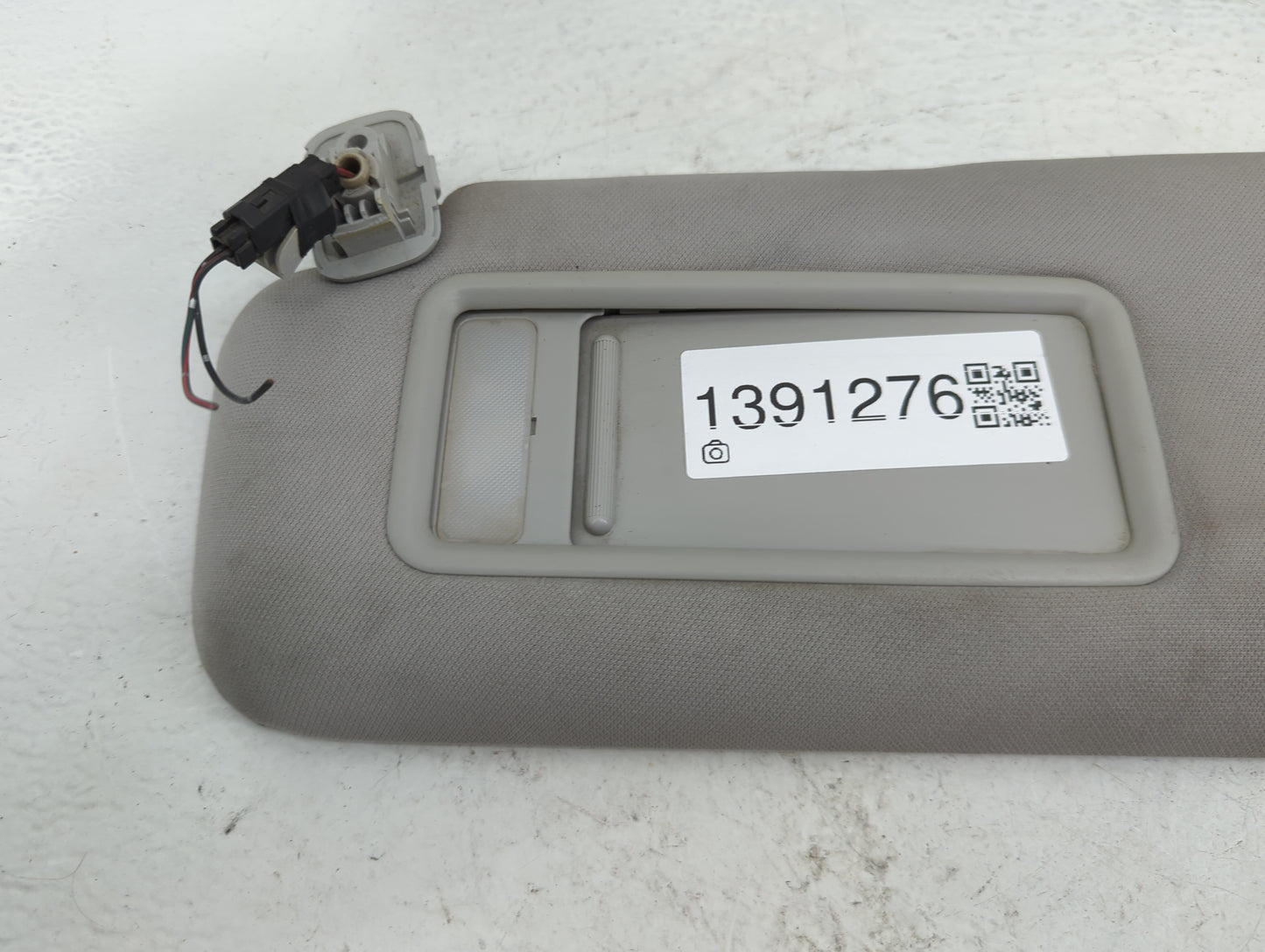 2007-2009 Mazda Cx-9 Sun Visor Shade Replacement Driver Left Mirror Fits Fits 2007 2008 2009 OEM Used Auto Parts - Oemusedau