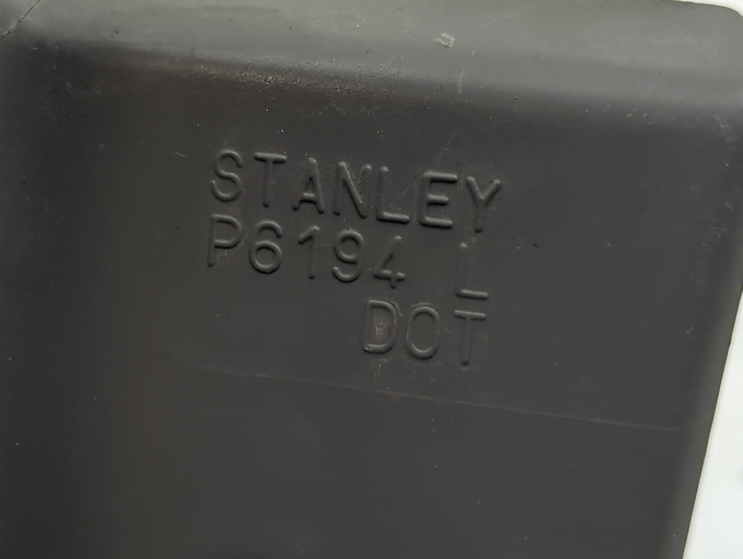 2007-2009 Mazda Cx-9 Tail Light Assembly Driver Left OEM P/N:P6194 Fits Fits 2007 2008 2009 OEM Used Auto Parts - Oemusedaut