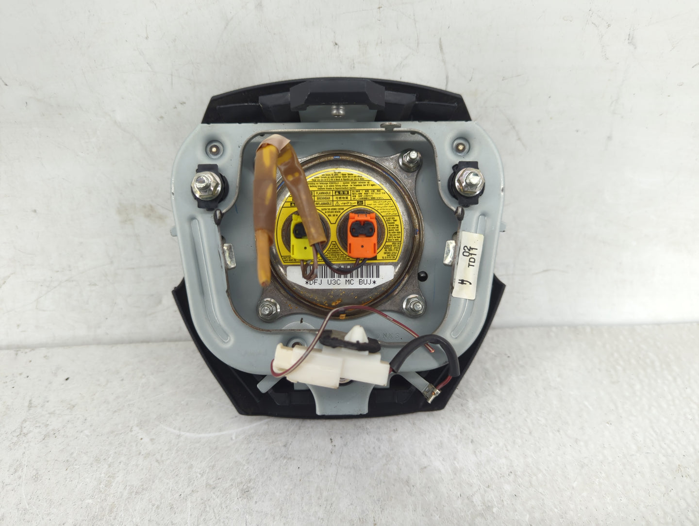 2007-2008 Mazda Cx-9 Air Bag Driver Left Steering Wheel Mounted Fits Fits 2007 2008 OEM Used Auto Parts - Oemusedautoparts1.