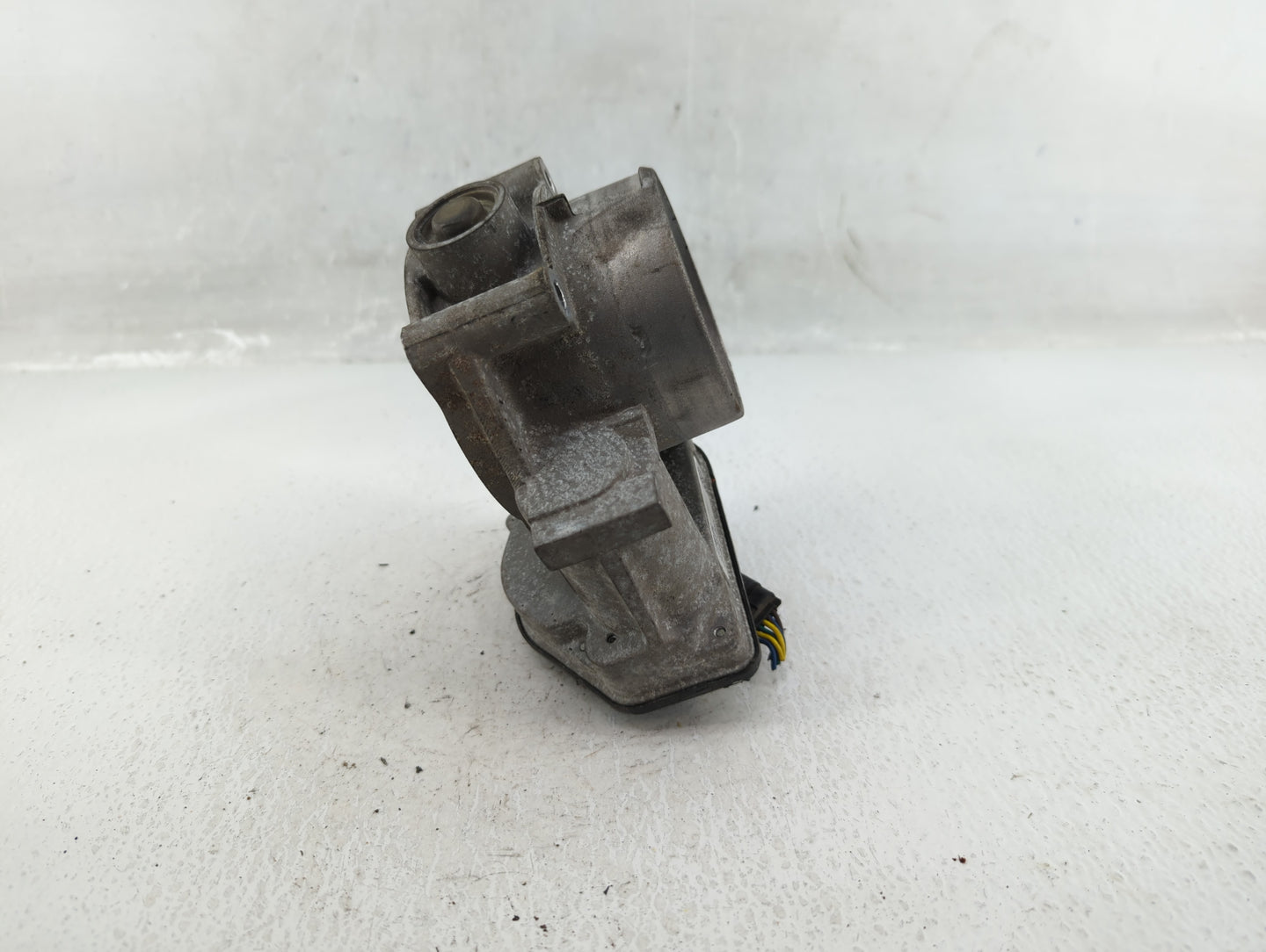 2007-2015 Mazda Cx-9 Throttle Body P/N:7T4E-EC Fits Fits 2007 2008 2009 2010 2011 2012 2013 2014 2015 OEM Used Auto Parts - 