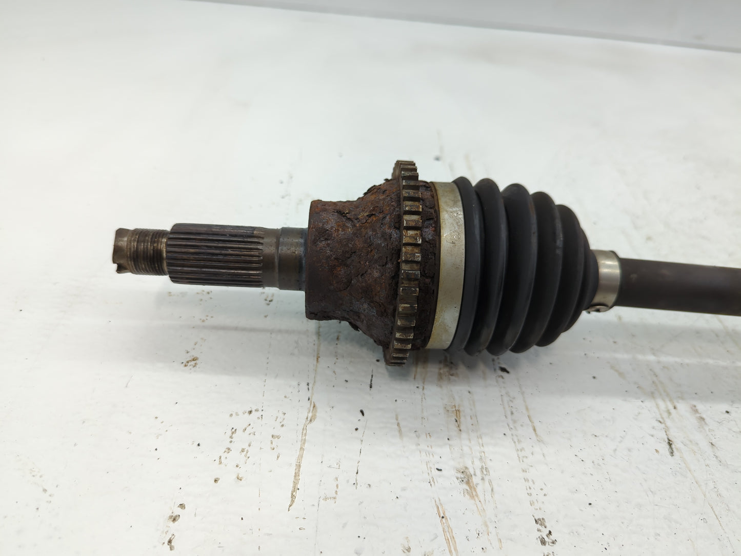 2007-2010 Mazda Cx-9 Axle Shaft Front Driver Cv C/v - Oemusedautoparts1.com