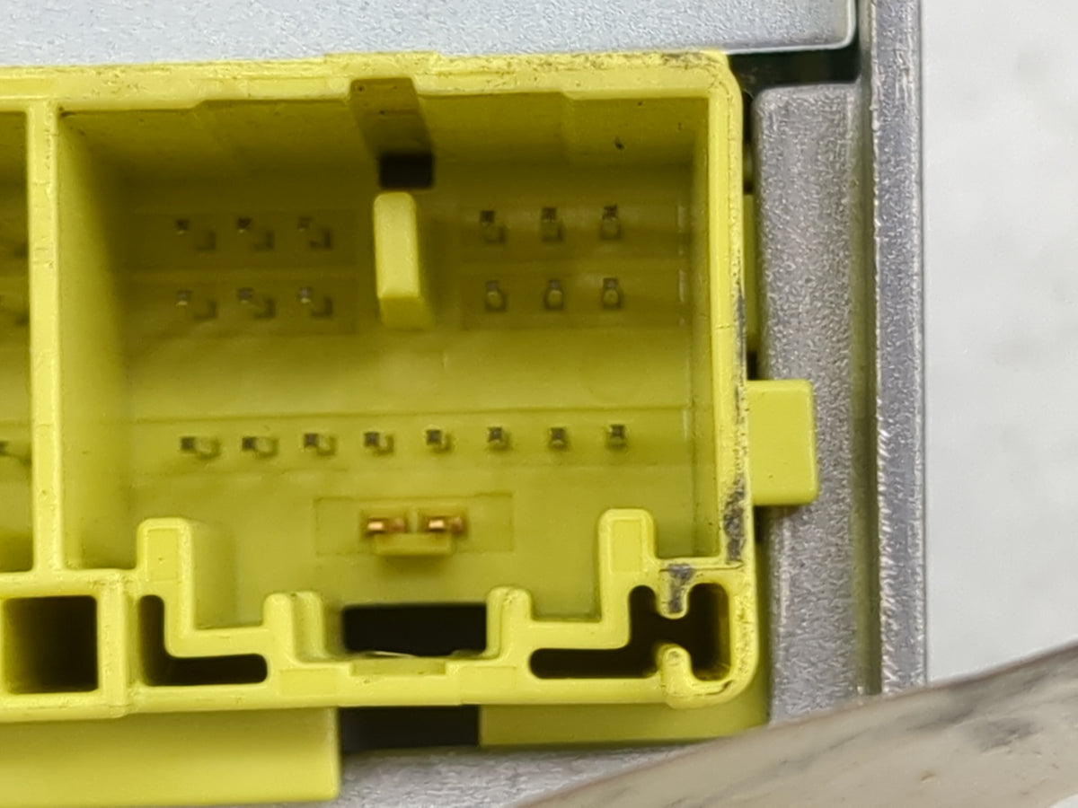 Mazda Cx7 Safety Restraint Srs Airbag Control Module Eg23 57 K30c|k0273 - Oemusedautoparts1.com