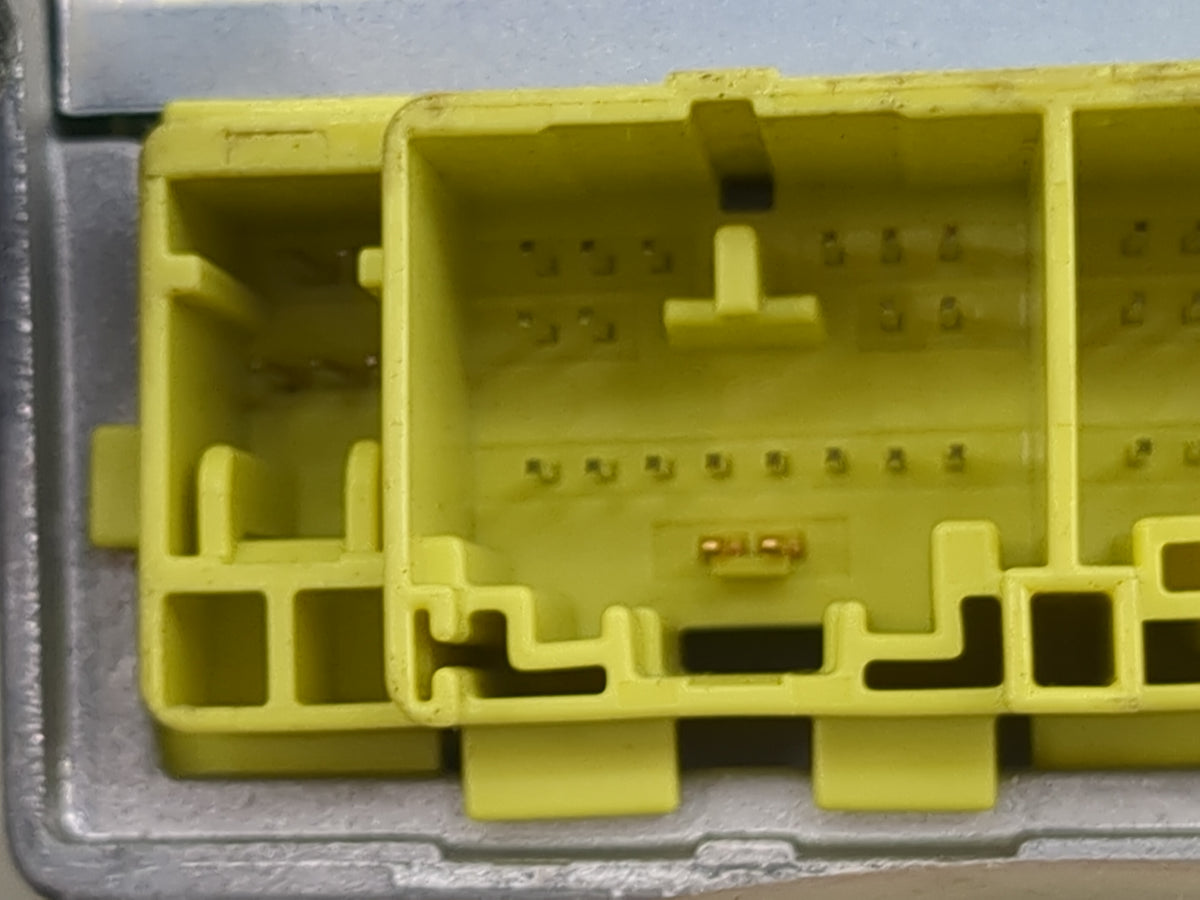 Mazda Cx7 Safety Restraint Srs Airbag Control Module Eg23 57 K30c|k0273 - Oemusedautoparts1.com