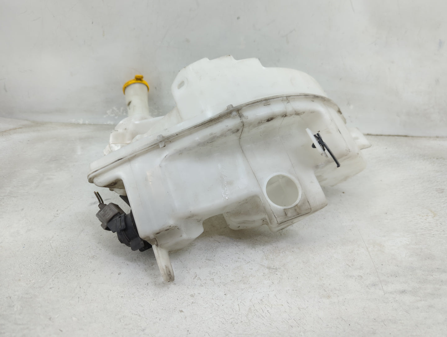 Mazda Mazda3 Windshield Washer Fluid Reservoir Bottle Oem - Oemusedautoparts1.com