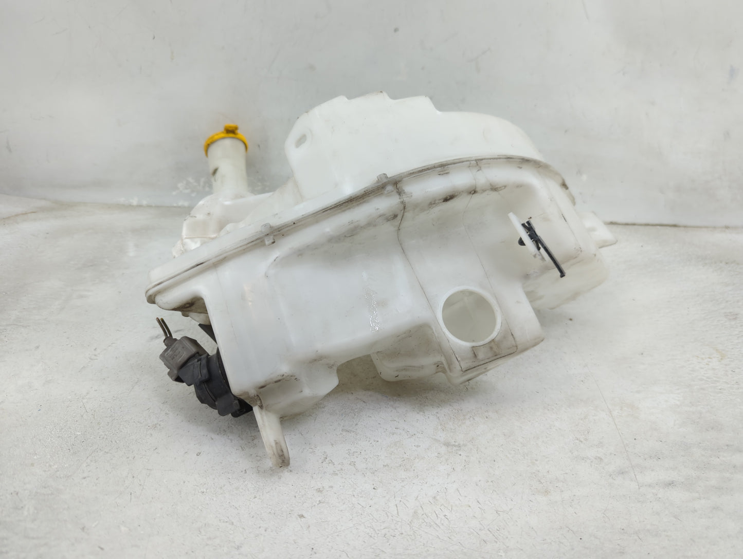 Mazda Mazda3 Windshield Washer Fluid Reservoir Bottle Oem - Oemusedautoparts1.com