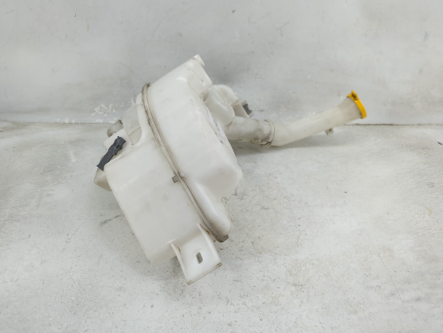 Mazda Mazda3 Windshield Washer Fluid Reservoir Bottle Oem - Oemusedautoparts1.com