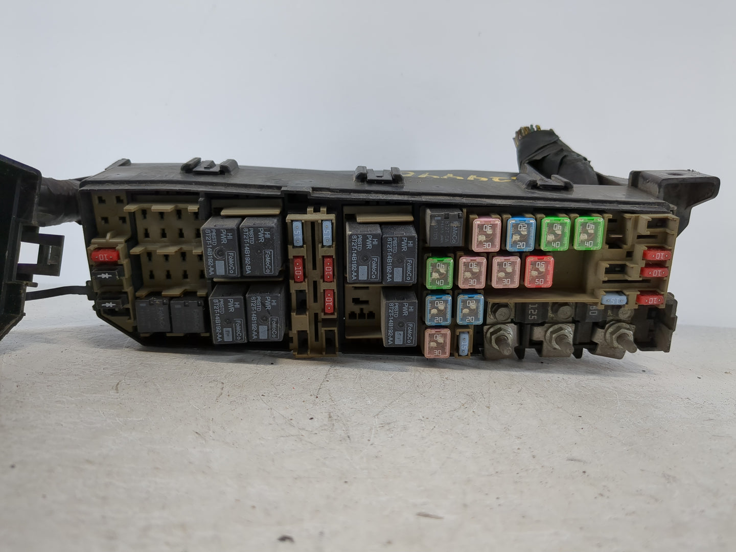 2008 Mazda Tribute Fusebox Fuse Box Panel Relay Module P/N:8L8T-14A003-AE Fits OEM Used Auto Parts - Oemusedautoparts1.com