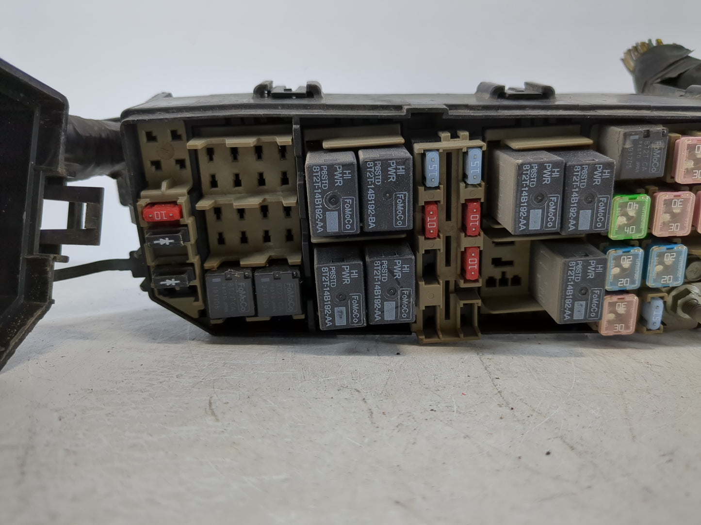 2008 Mazda Tribute Fusebox Fuse Box Panel Relay Module P/N:8L8T-14A003-AE Fits OEM Used Auto Parts - Oemusedautoparts1.com