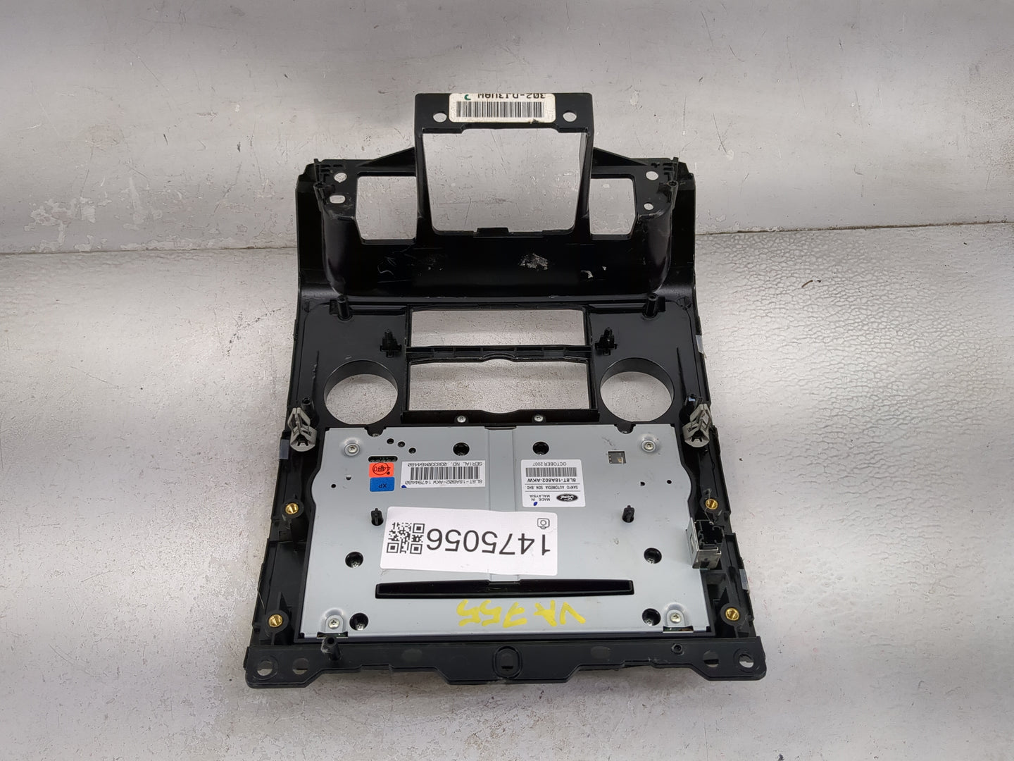 2008-2008 Mazda Tribute Radio Control Panel Black - Oemusedautoparts1.com