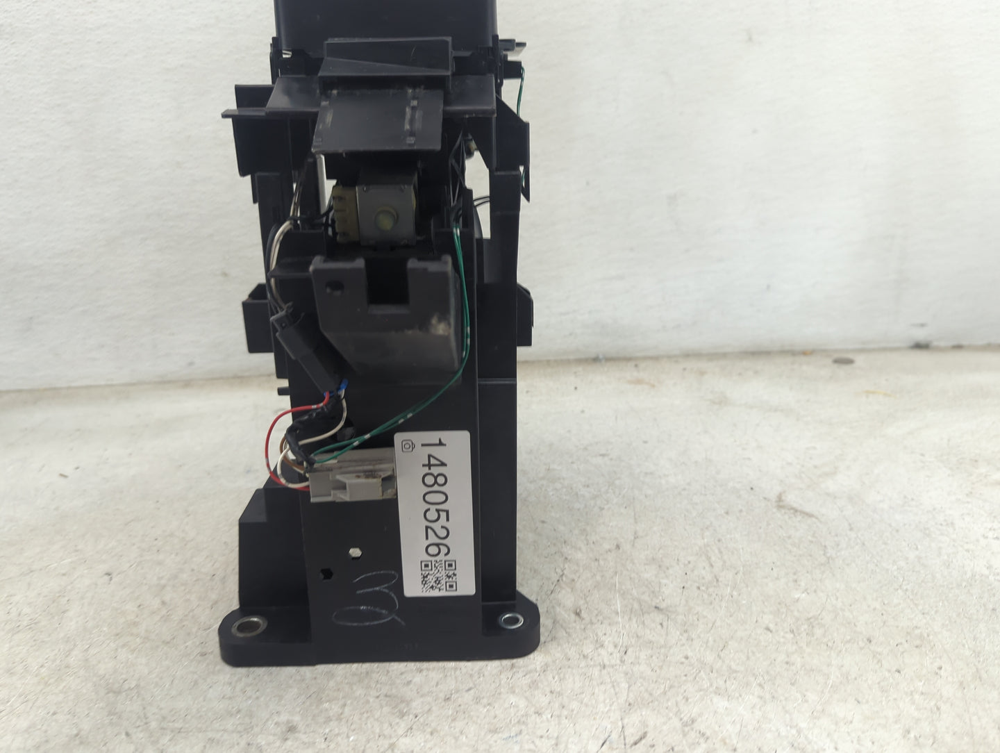 2008 Mazda Tribute Floor Console Assembly Shifter - Oemusedautoparts1.com