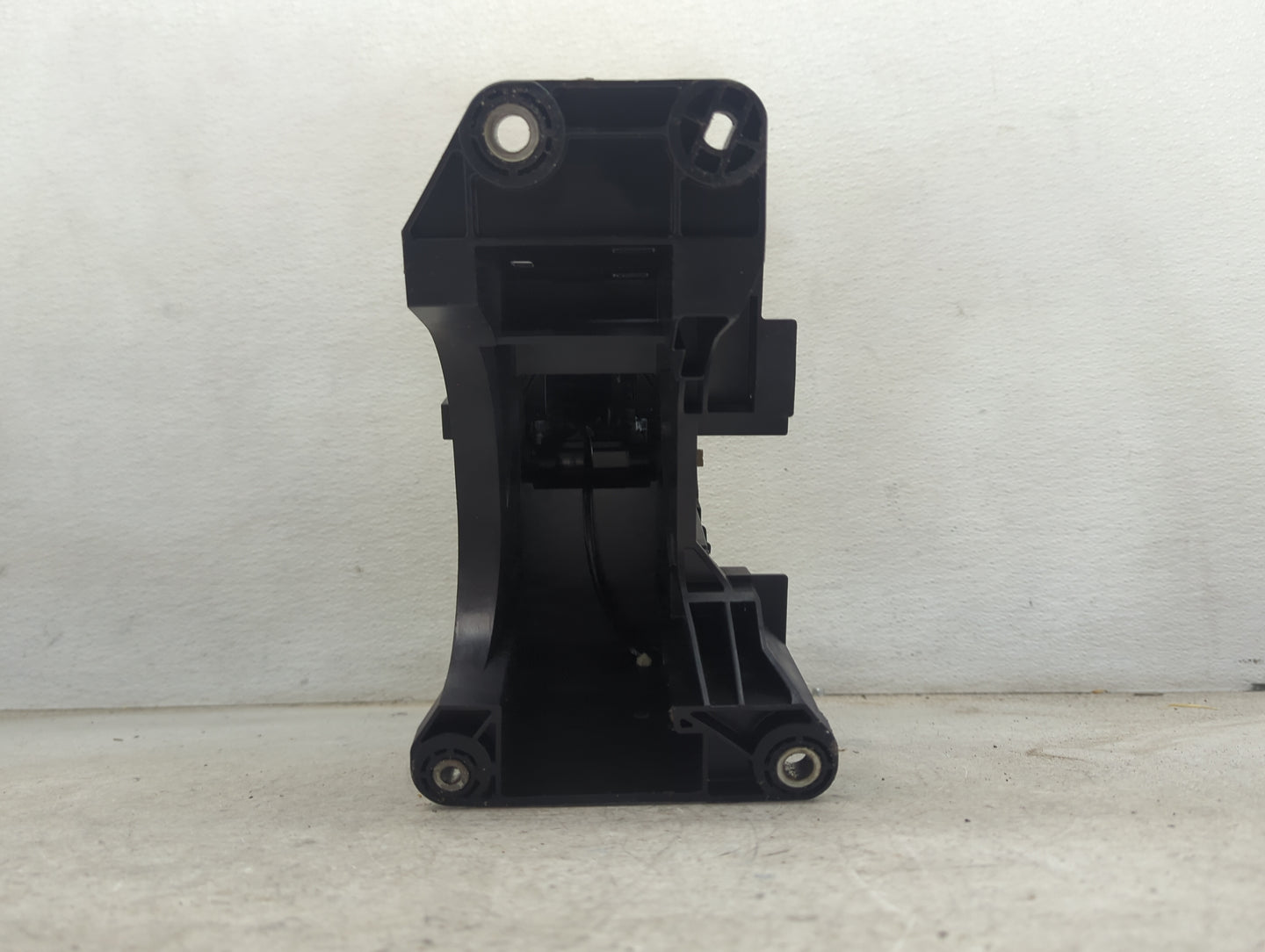 2008 Mazda Tribute Floor Console Assembly Shifter - Oemusedautoparts1.com