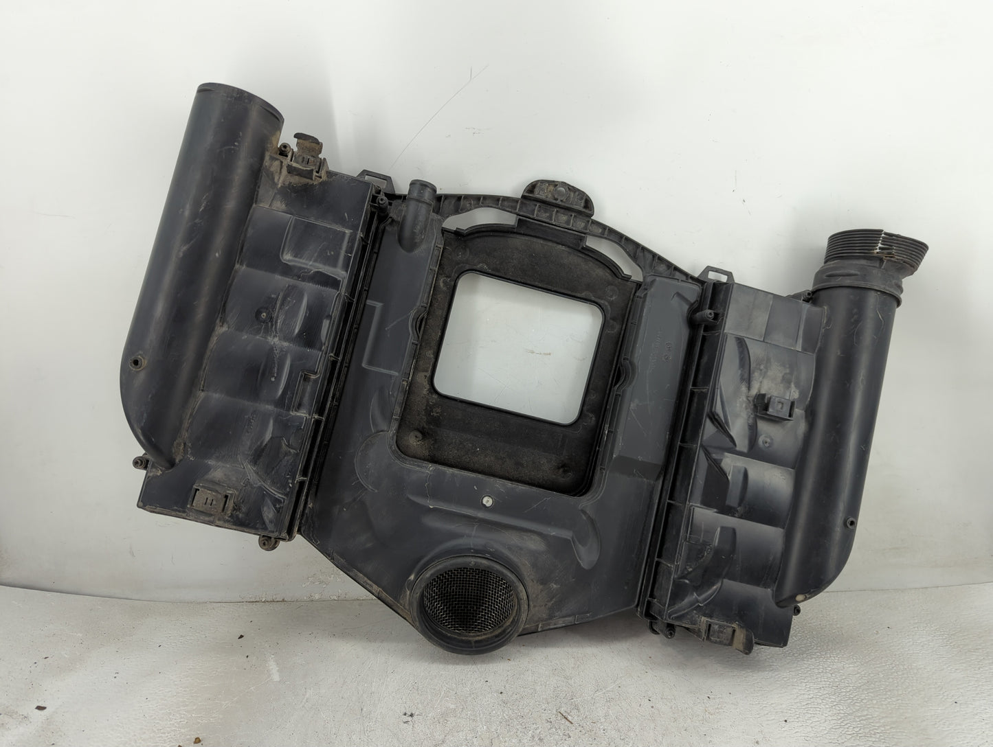 2008 Mercedes-benz C-class Air Cleaner Intake-duct Hose Tube - Oemusedautoparts1.com