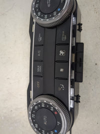 2008 Mercedes-Benz C-Class Climate Control Module Temperature AC/Heater Replacement P/N:2048300290 Fits OEM Used Auto Parts 