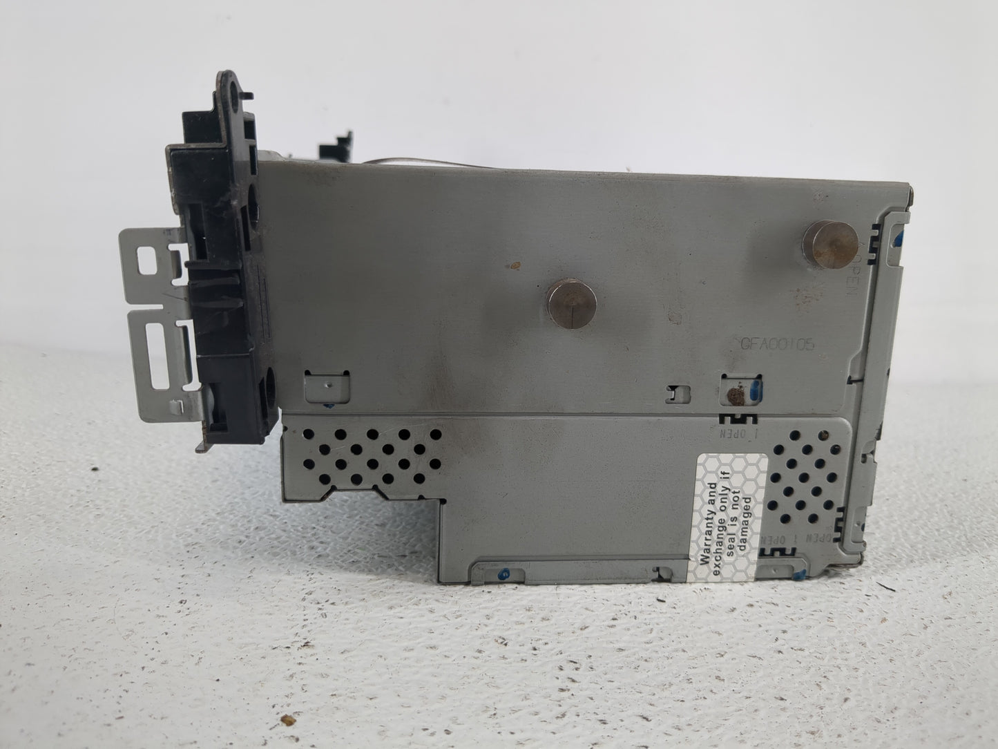 2008 Mercedes-Benz C300 Radio AM FM Cd Player Receiver Replacement P/N:A 204 870 08 94 Fits OEM Used Auto Parts - Oemusedaut