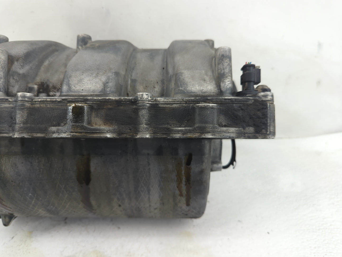 2008-2012 Mercedes-Benz C300 Air Intake Manifold P/N:1 00 70024626 00 Fits Fits 2005 2006 2007 2008 2009 2010 2011 2012 2013