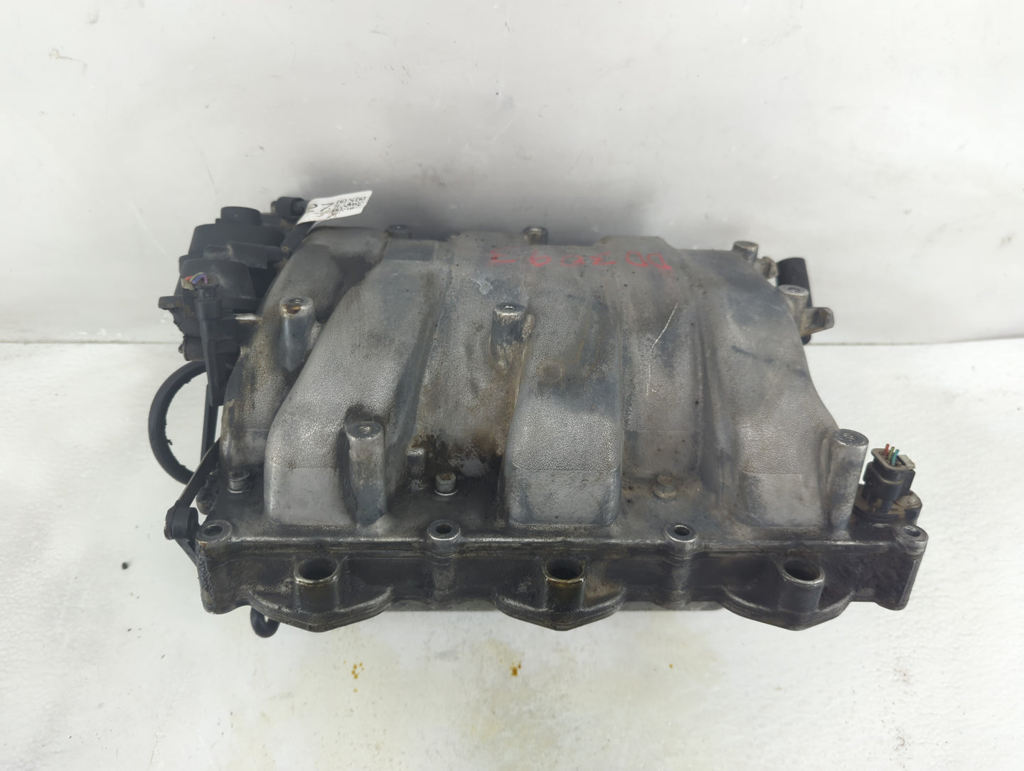 2008-2012 Mercedes-Benz C300 Air Intake Manifold P/N:1 00 70024626 00 Fits Fits 2005 2006 2007 2008 2009 2010 2011 2012 2013