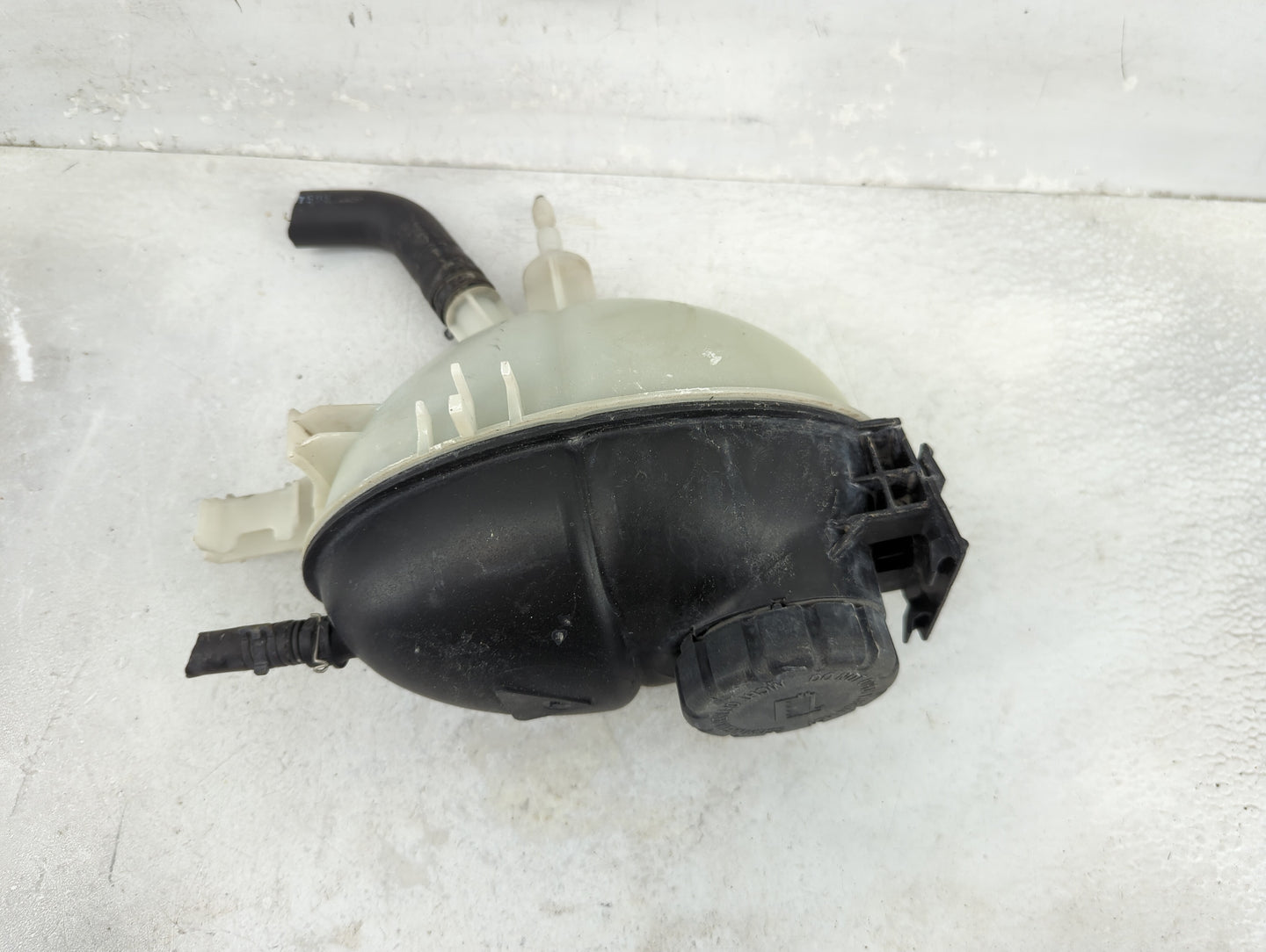 2008 Mercedes-benz C300 Radiator Coolant Overflow Expansion Tank Bottle - Oemusedautoparts1.com