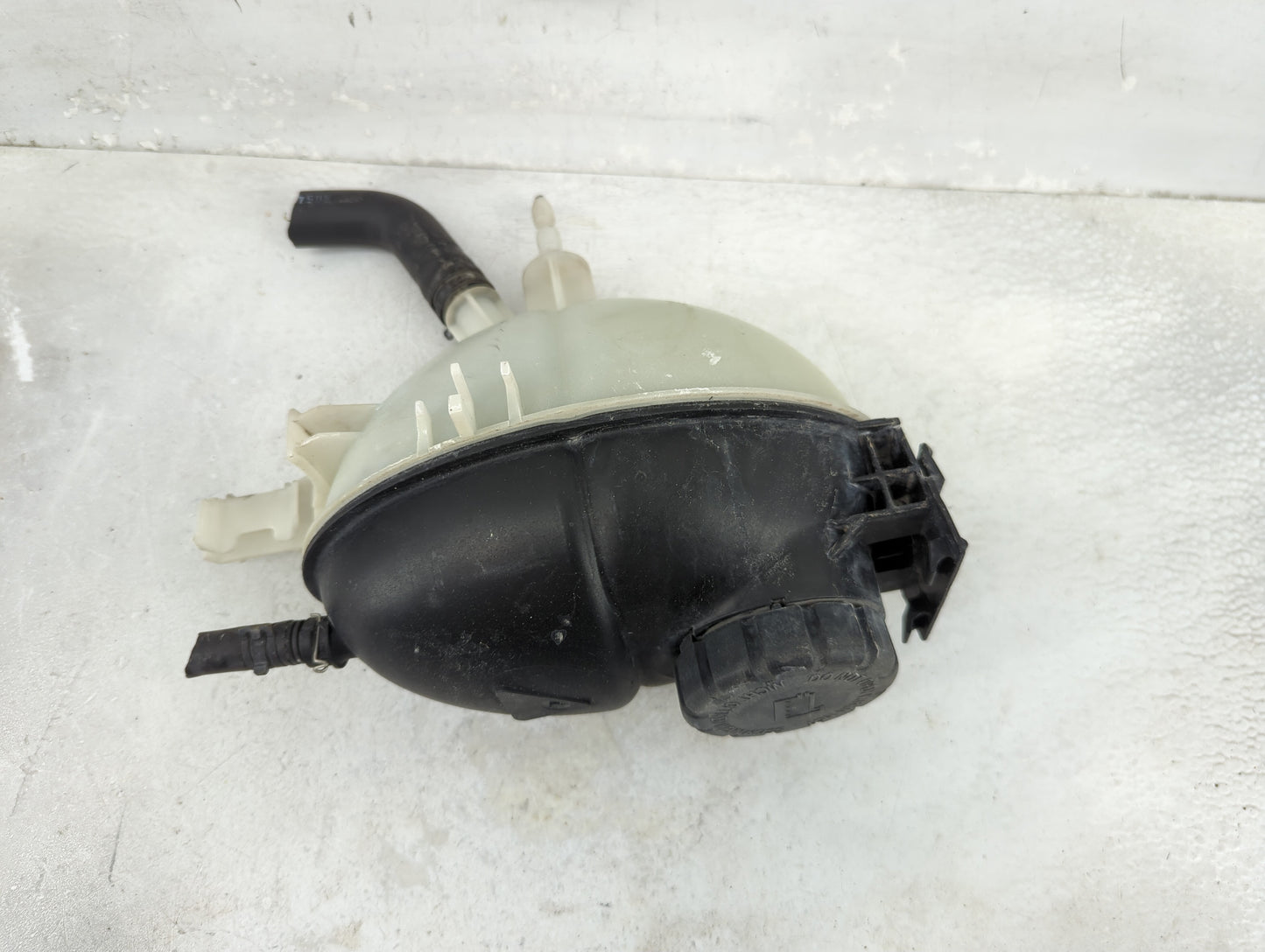 2008 Mercedes-benz C300 Radiator Coolant Overflow Expansion Tank Bottle - Oemusedautoparts1.com