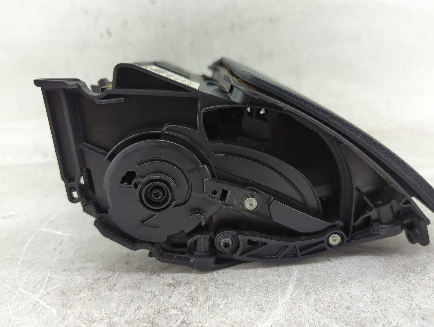 2008-2011 Mercedes-benz C300 Information Display Screen - Oemusedautoparts1.com
