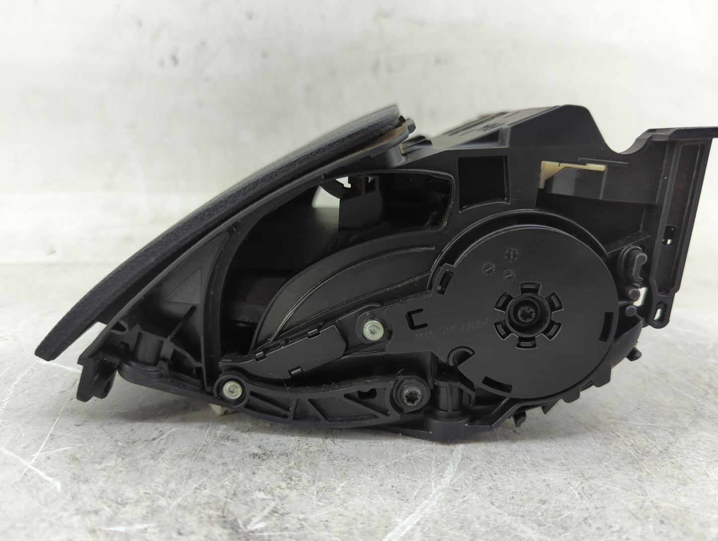 2008-2011 Mercedes-benz C300 Information Display Screen - Oemusedautoparts1.com