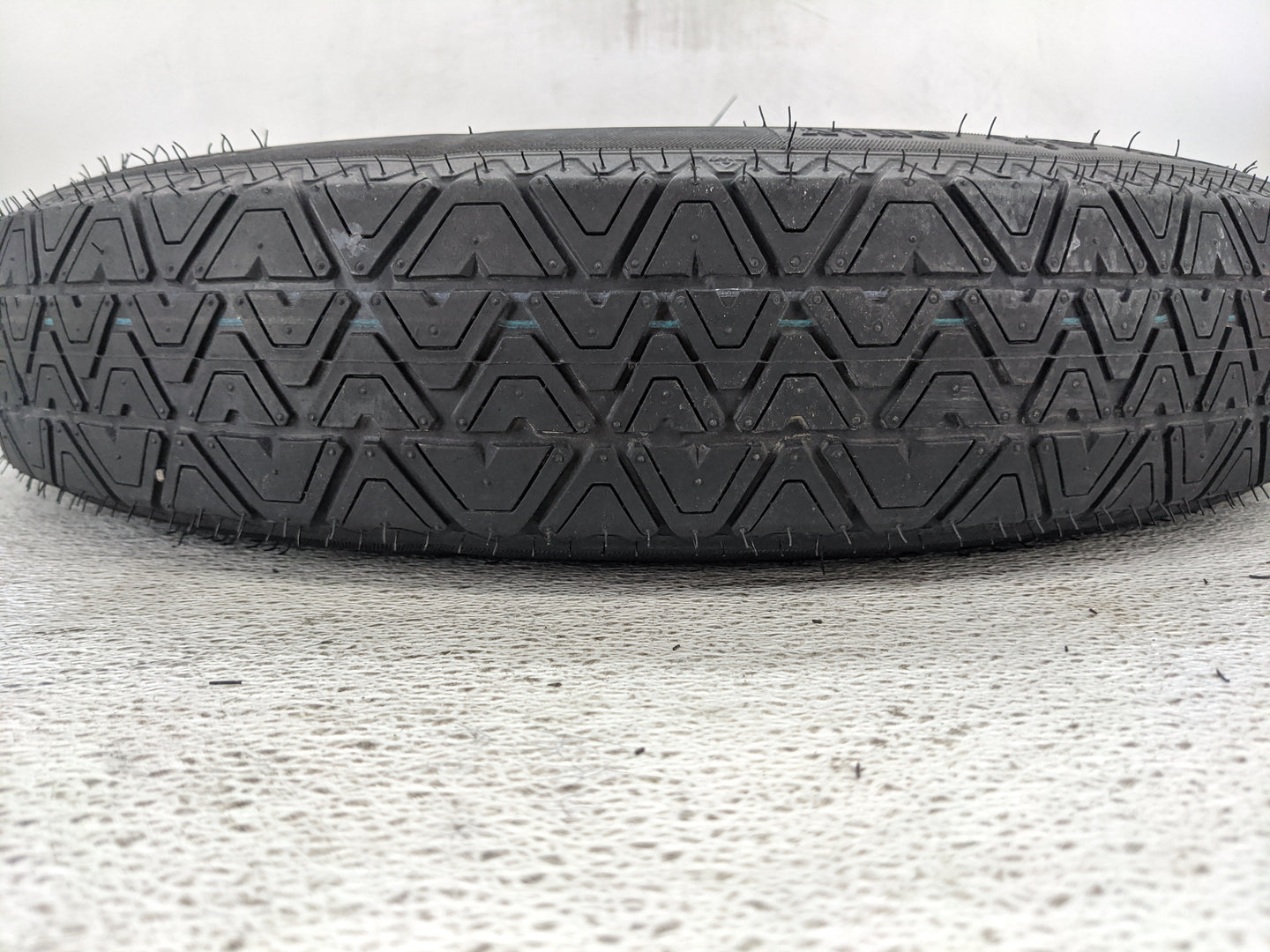 2008-2013 Mercedes-benz C300 Spare Donut Tire Wheel Rim Oem - Oemusedautoparts1.com