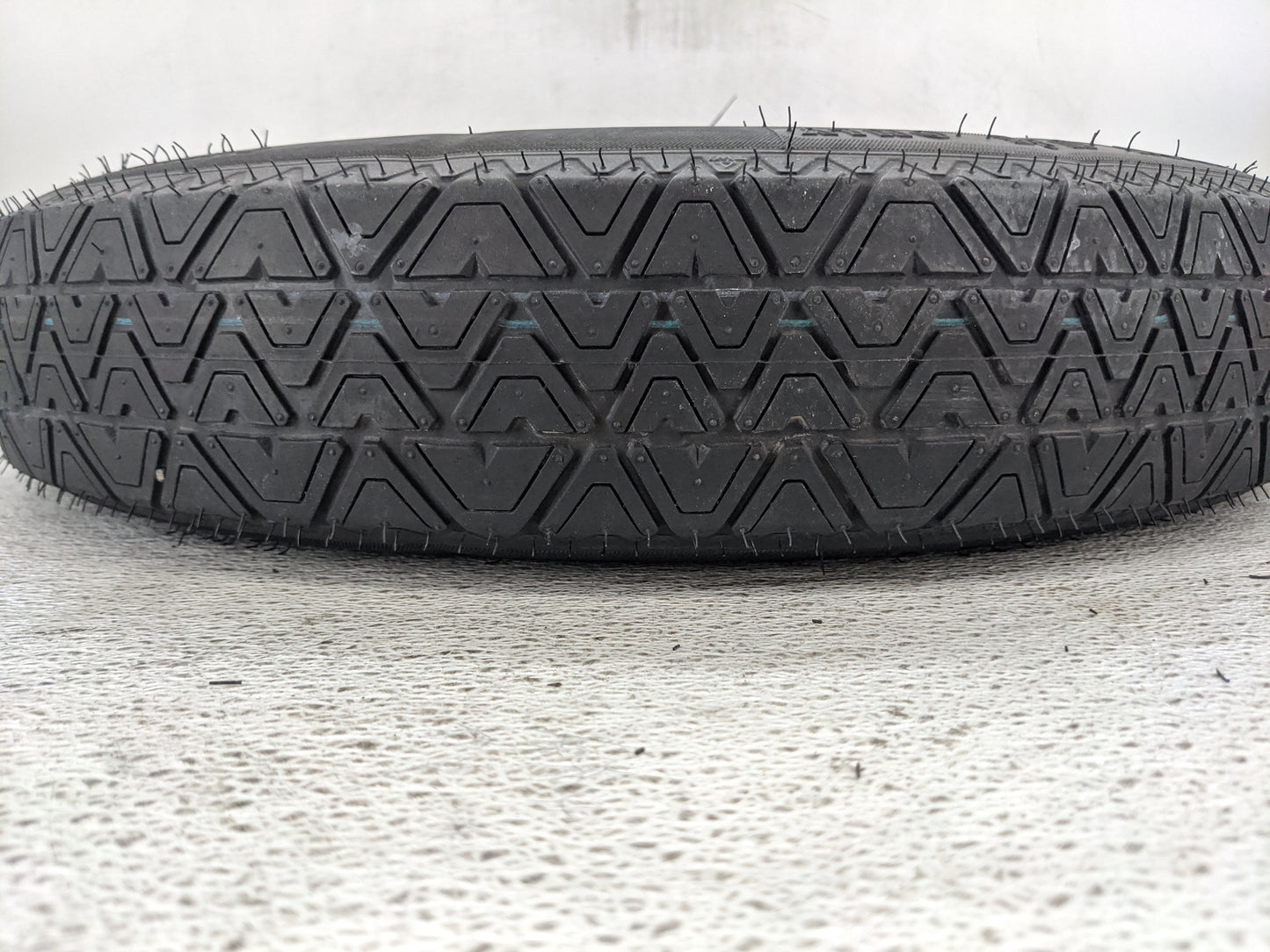 2008-2013 Mercedes-benz C300 Spare Donut Tire Wheel Rim Oem - Oemusedautoparts1.com