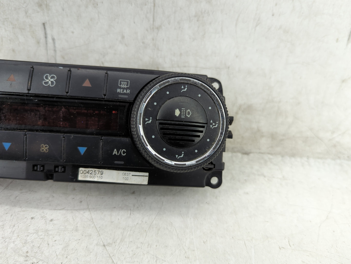 2007-2009 Mercedes-Benz Clk350 Climate Control Module Temperature AC/Heater Replacement P/N:A 203 830 44 85 Fits OEM Used Au