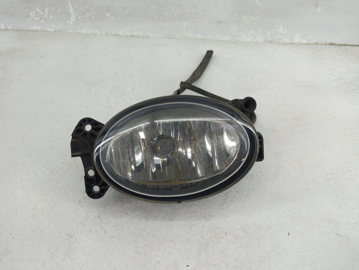 Mercedes-benz E-class Driver Left Oem Fog Light Lamp Black - Oemusedautoparts1.com