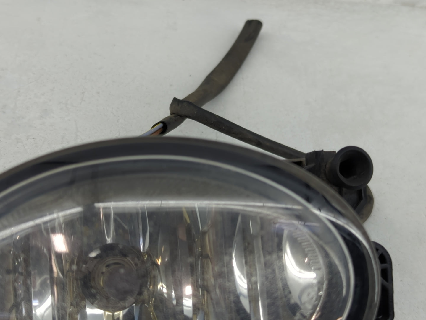 Mercedes-benz E-class Driver Left Oem Fog Light Lamp Black - Oemusedautoparts1.com