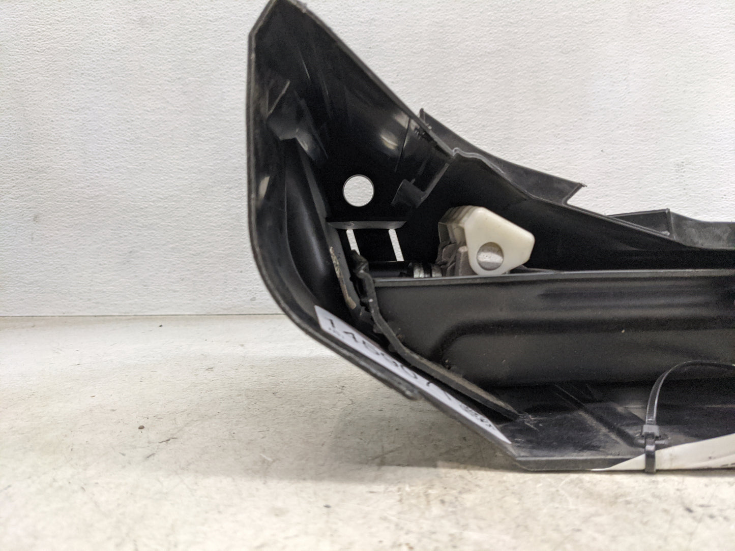 2008 Mercedes-benz E-class Spare Scissor Car Jack - Oemusedautoparts1.com