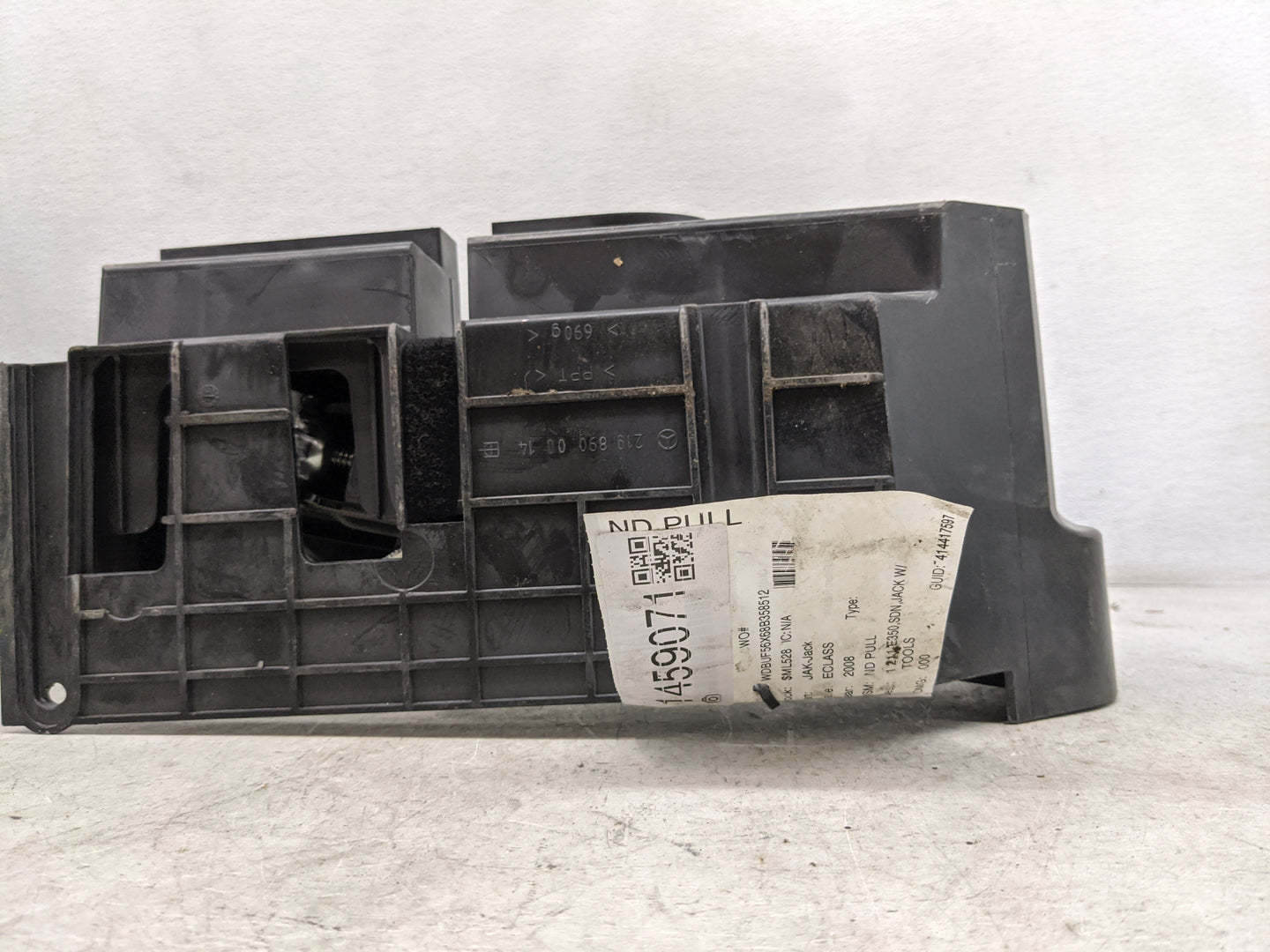 2008 Mercedes-benz E-class Spare Scissor Car Jack - Oemusedautoparts1.com