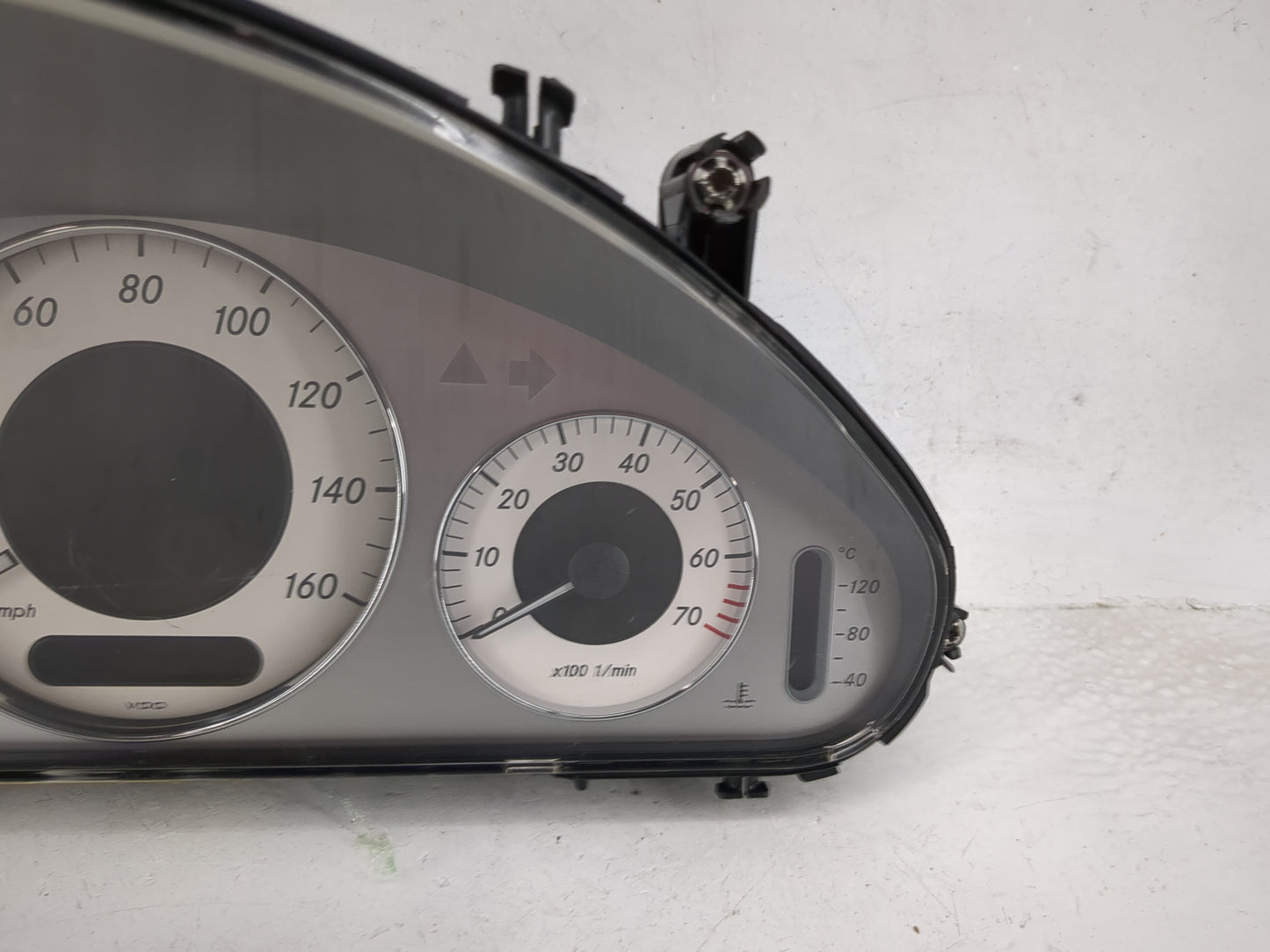 2008 Mercedes-Benz E-Class Instrument Cluster Speedometer Gauges P/N:110.080/363.014 A2115404348 Miles: Fits OEM Used Auto P