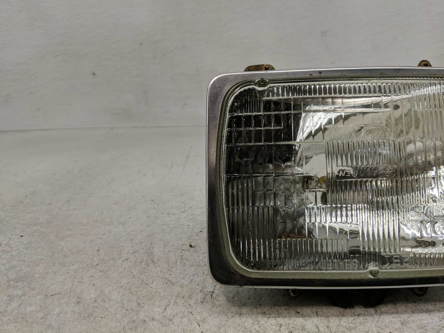 Mercedes-benz E250 Driver Left Oem Head Light Headlight Lamp - Oemusedautoparts1.com