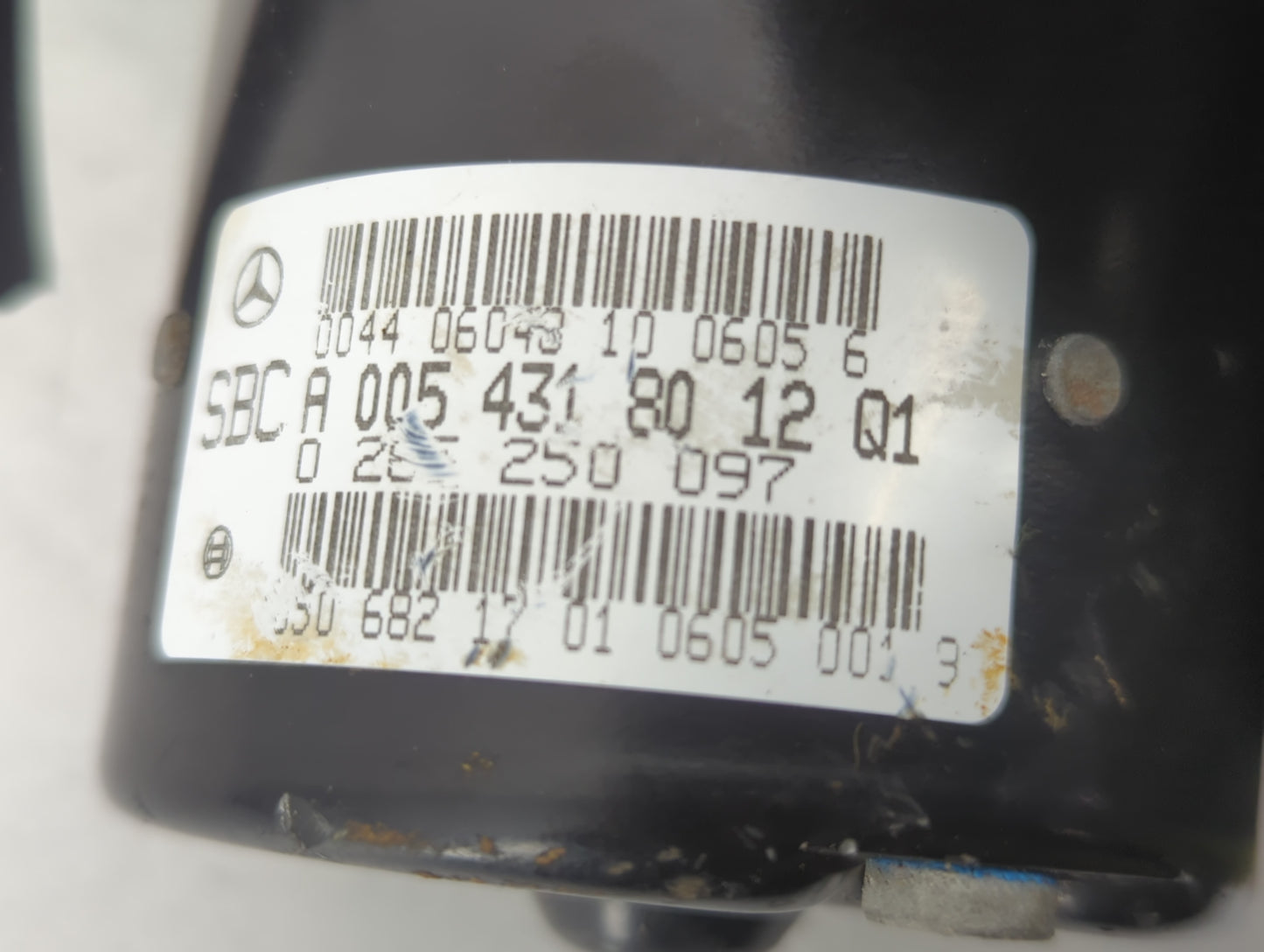 2008 Mercedes-Benz E320 ABS Pump Control Module Replacement P/N:A0054318012 Fits Fits 2007 2009 2010 2011 OEM Used Auto Part