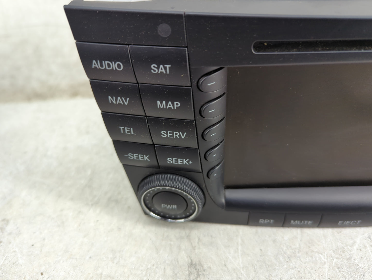 2008 Mercedes-Benz E350 Radio AM FM Cd Player Receiver Replacement P/N:BE7040 A2119060400, B1290355 Fits OEM Used Auto Parts
