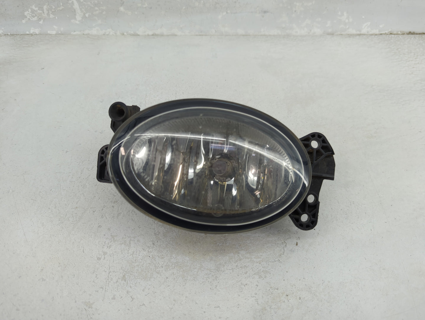 2006-2009 Mercedes-benz E350 Passenger Right Oem Fog Light Lamp Black - Oemusedautoparts1.com