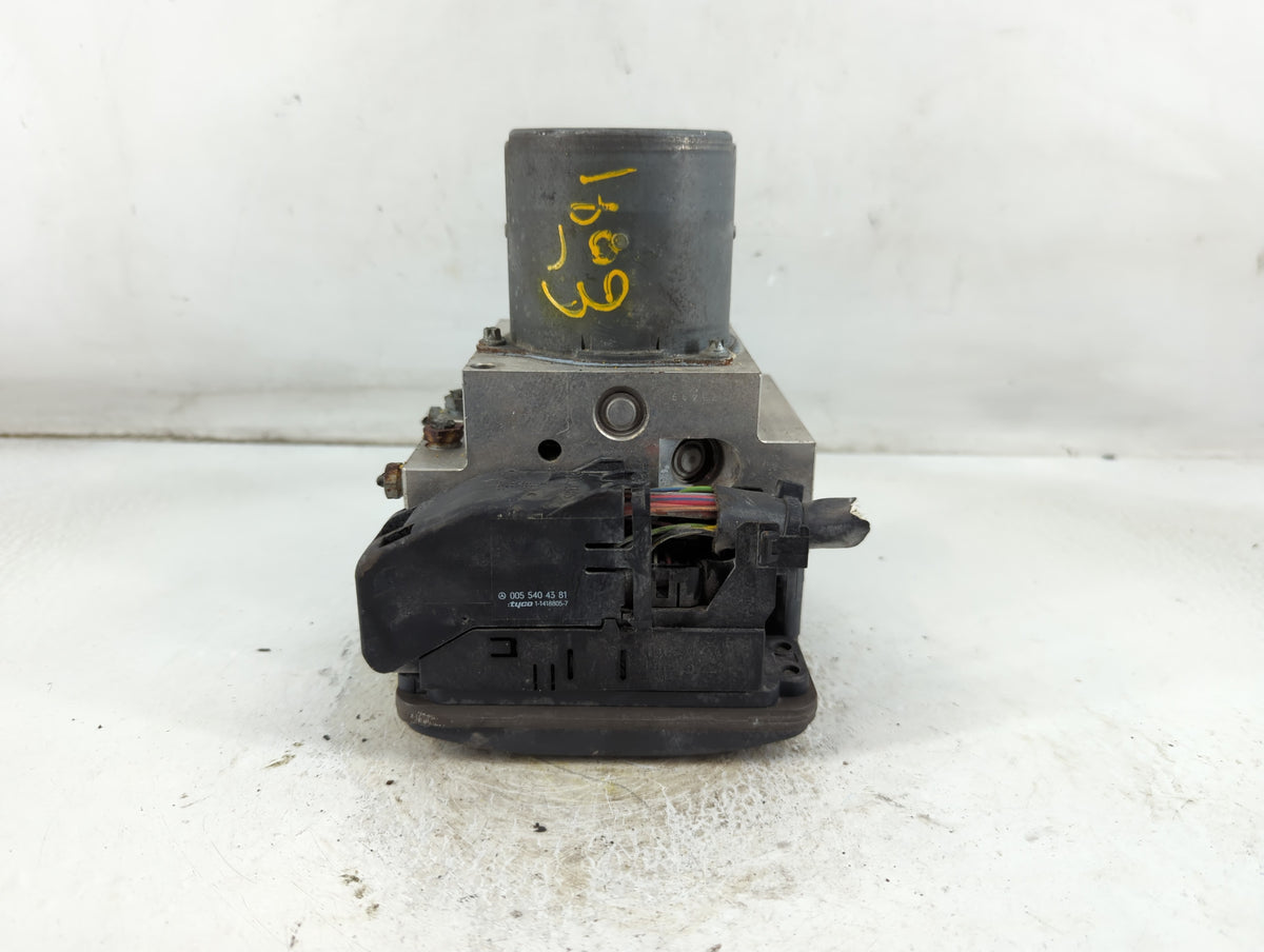2008 Mercedes-Benz E350 Anti-Lock Brake ABS Pump Module Actuator OEM P/N:071116 Fits Fits 2007 2009 2010 2011 OEM Used Auto 