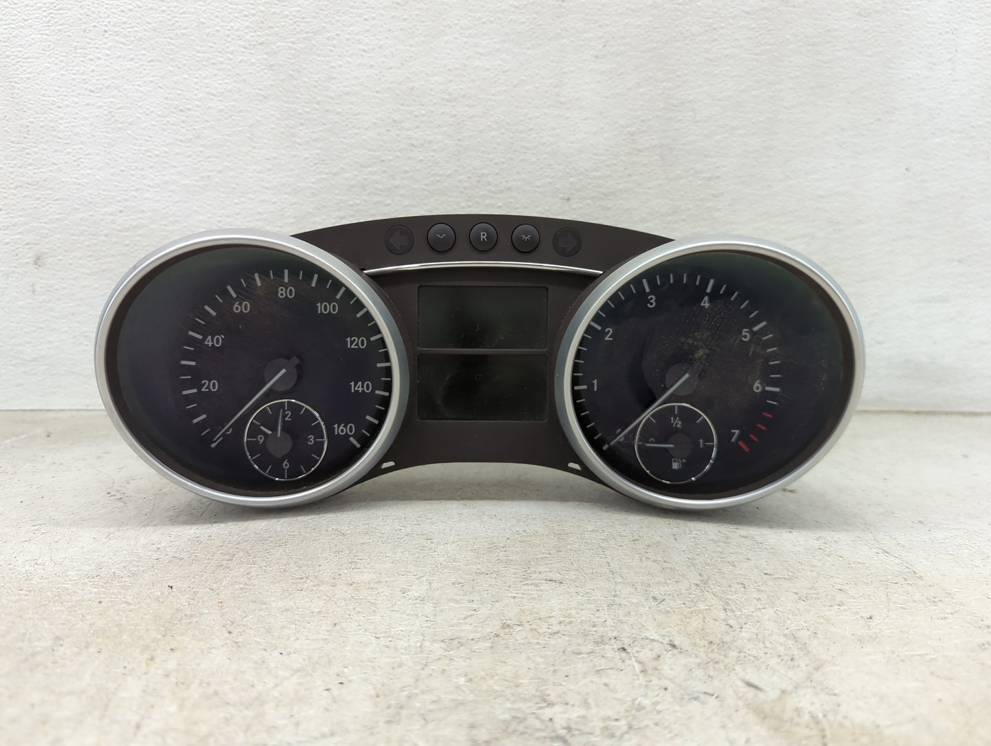2008 Mercedes-Benz Gl450 Instrument Cluster Speedometer Gauges P/N:A2C53192044 A1645405647 Miles:132K Fits OEM Used Auto Par