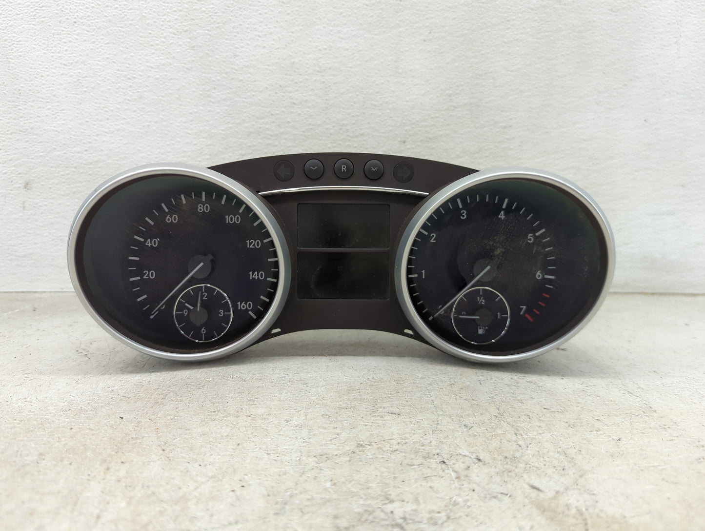 2008 Mercedes-Benz Gl450 Instrument Cluster Speedometer Gauges P/N:A2C53192044 A1645405647 Miles:132K Fits OEM Used Auto Par