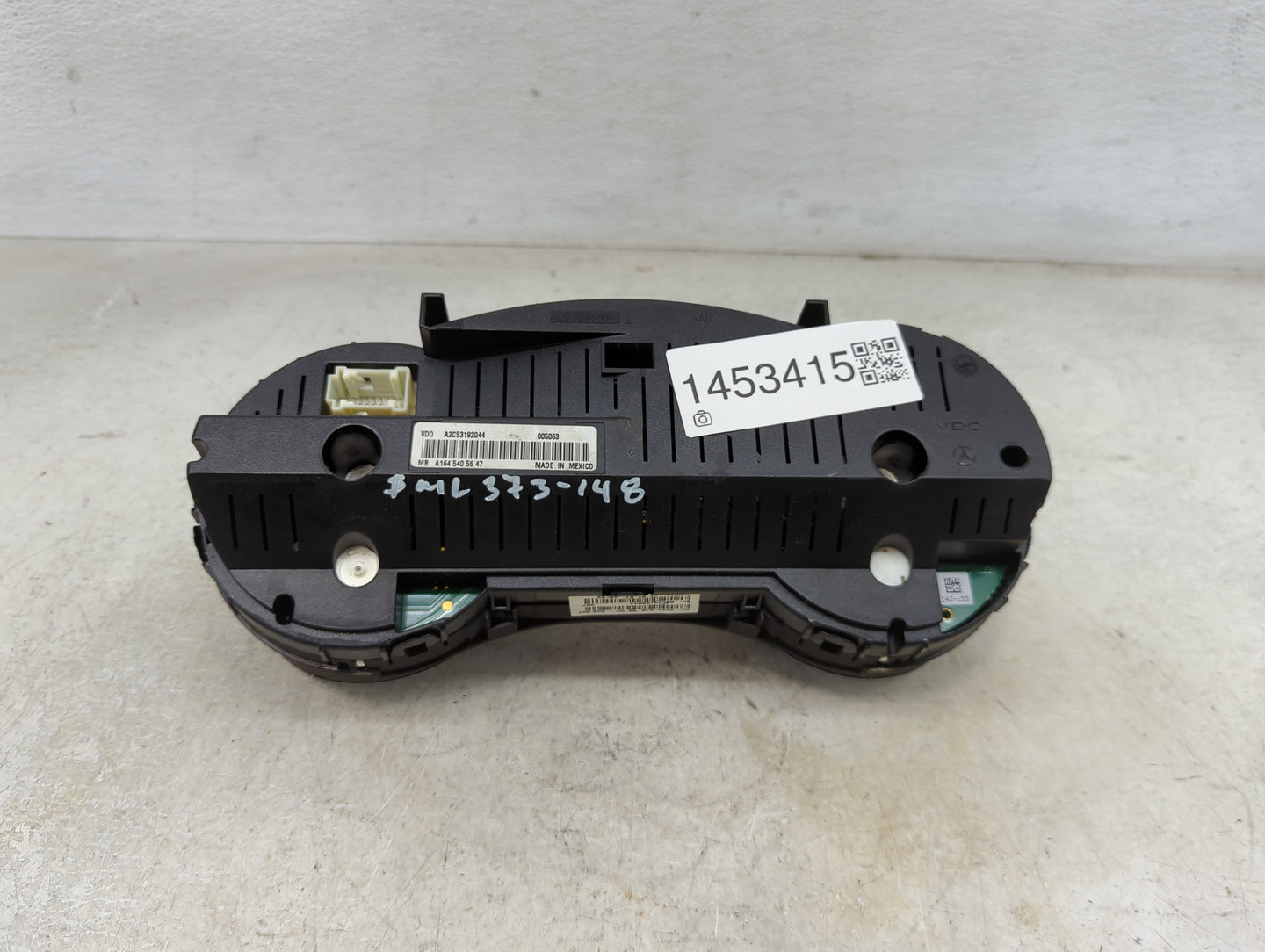 2008 Mercedes-Benz Gl450 Instrument Cluster Speedometer Gauges P/N:A2C53192044 A1645405647 Miles:132K Fits OEM Used Auto Par