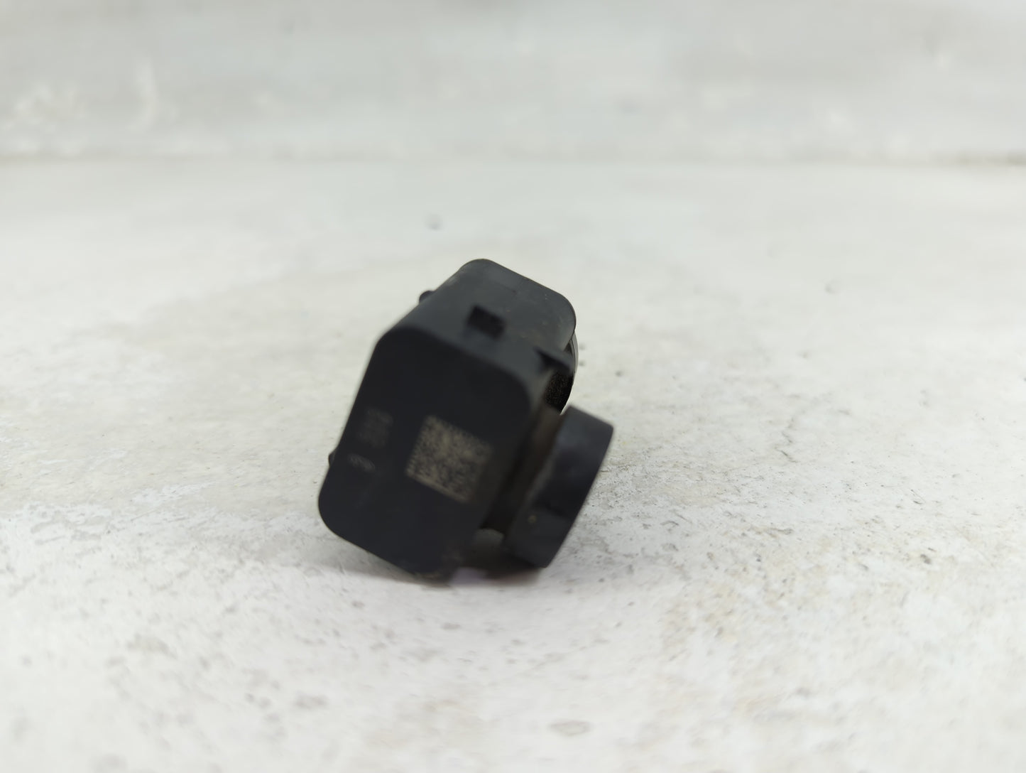 2008 Mercedes-benz Gl450 Front Park Assist Sensor Black - Oemusedautoparts1.com