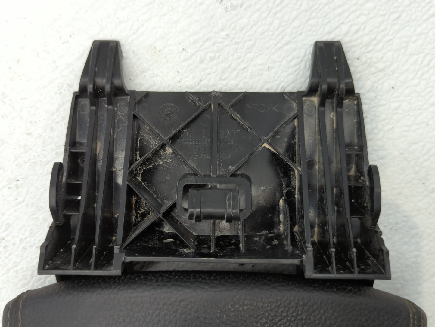 2008 Mercedes-benz Gl450 Center Console Armrest Cover Lid - Oemusedautoparts1.com